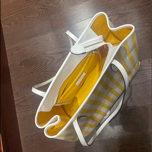 Kate Spade Street Yellow Striped Tote Bag authentic - Picture 4 of 7